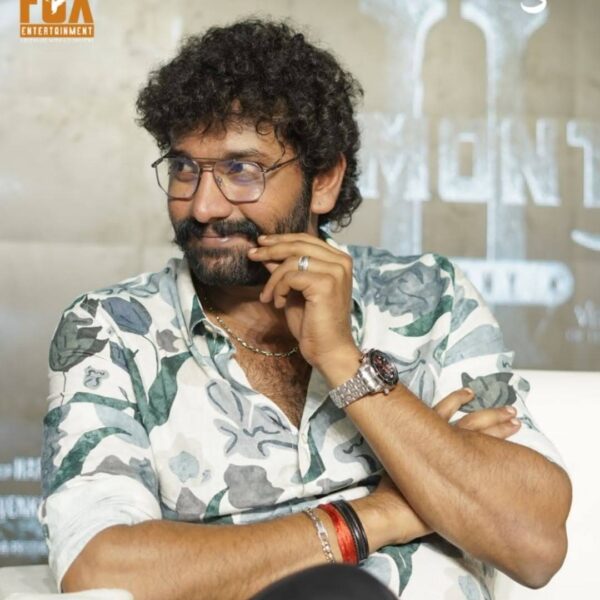 Arulnithi with cast and crew of a Tamil thriller